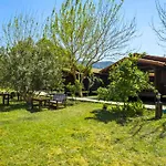 Izgen Bed & Breakfast