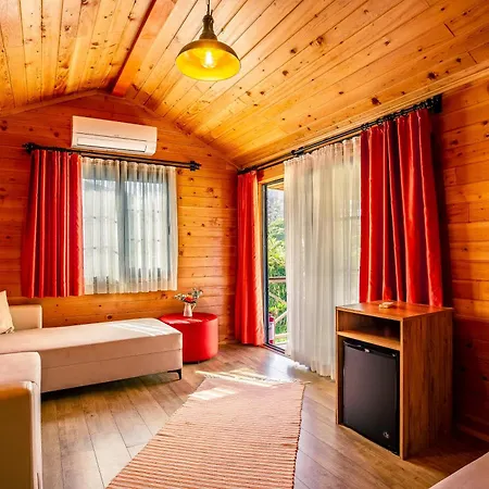 Izgen ベッド・アンド・ブレックファスト Çıralı