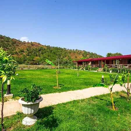 Izgen Frühstückspension 3*