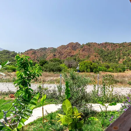 Izgen Frühstückspension 3*