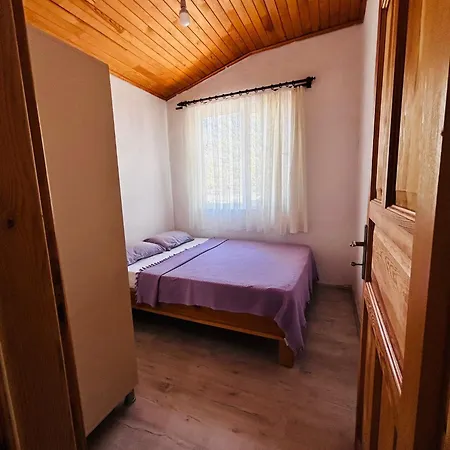 Izgen Bed & Breakfast *